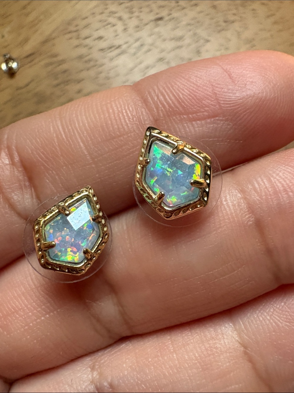 Kendra Scott FRAMED GOLD TESSA STUD EARRINGS IN LUSTER LIGHT BLUE KYOCERA OPAL